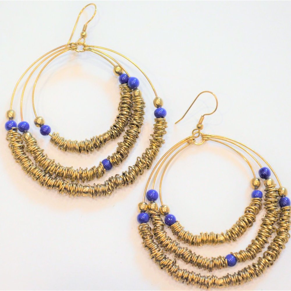Blue bead wire earring